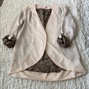 FRANCESSCA’S COLLECTIONS open dress blazer